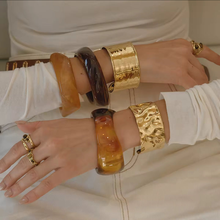Zaria Hammered Bangle