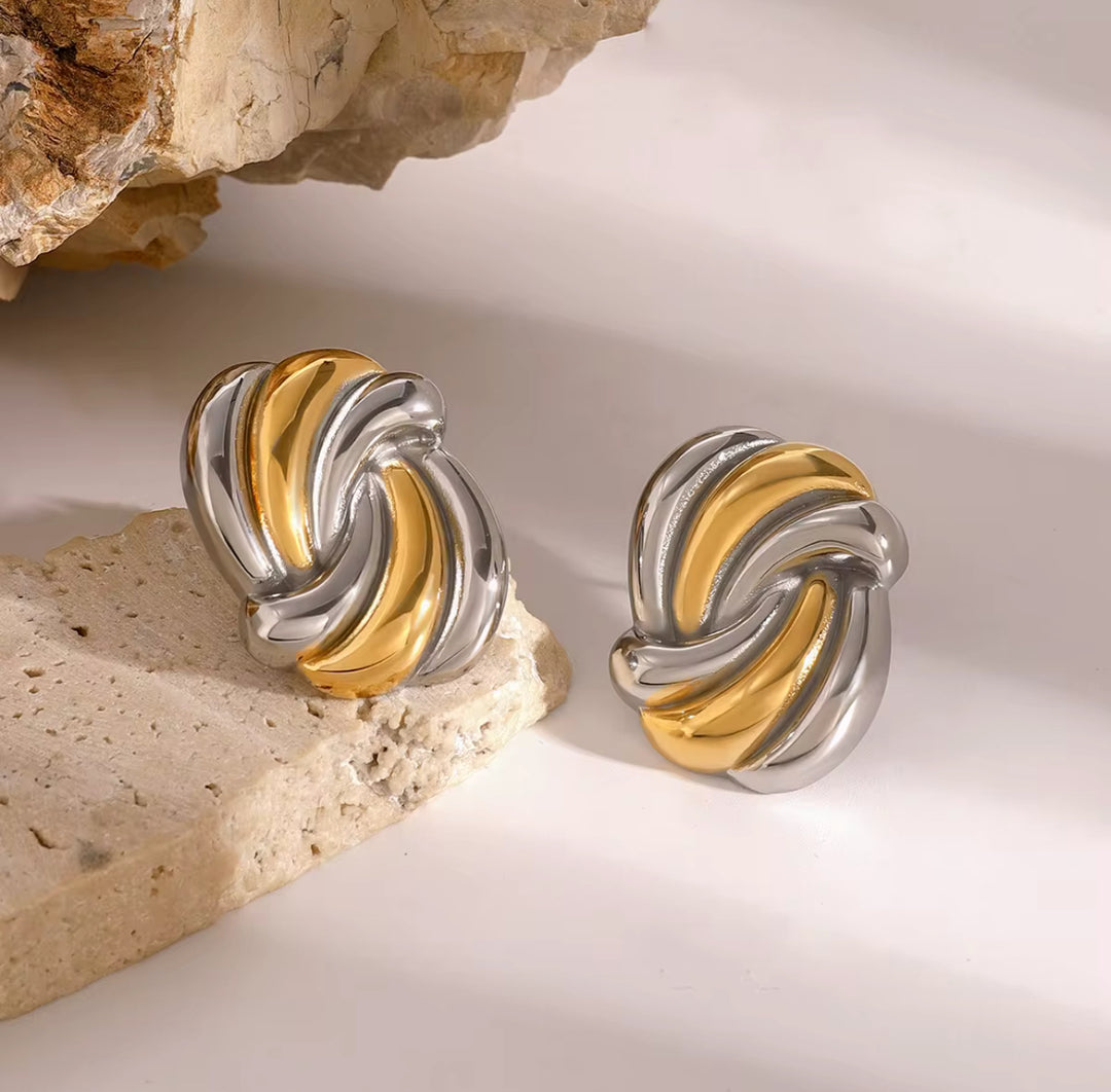 Ayla Knot Stud Earrings