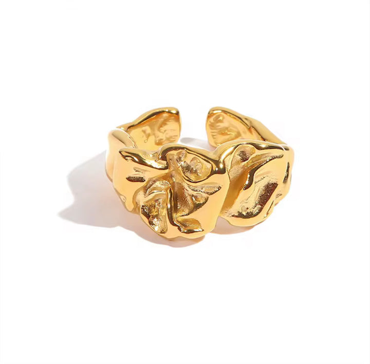 Viara Heart Ring