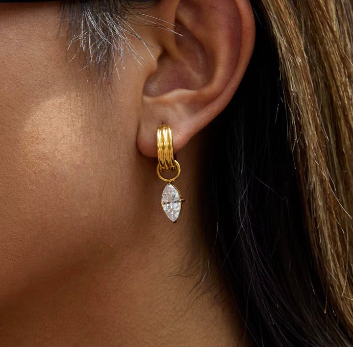 Aven Teardrop Earrings