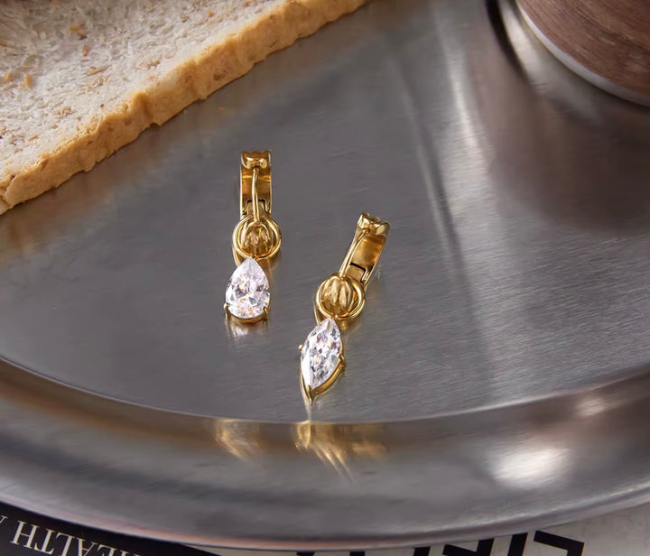 Aven Teardrop Earrings