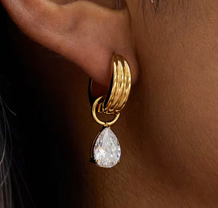 Aven Teardrop Earrings