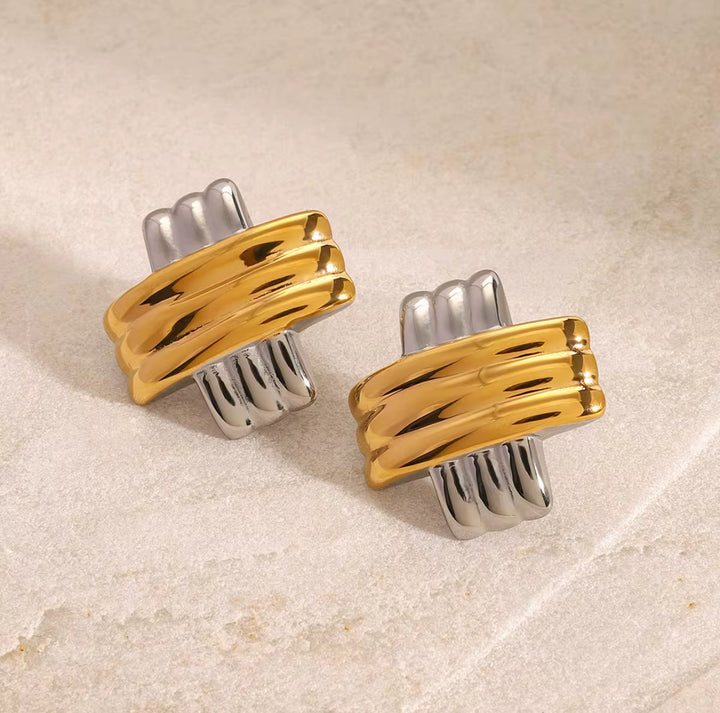 Nara Stud Earrings