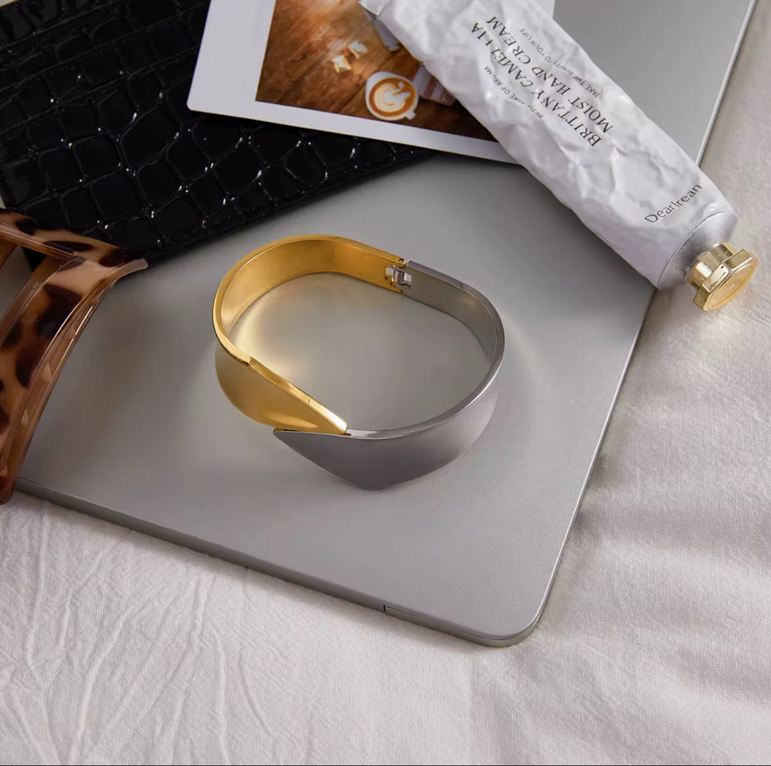 Zayna Fusion Bangle